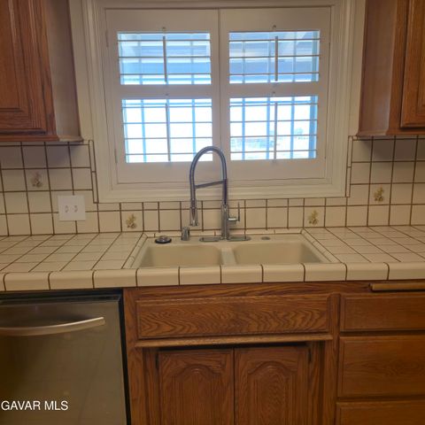 6789 W A, Rosamond, CA 93560