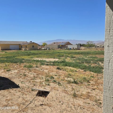 6789 W A, Rosamond, CA 93560
