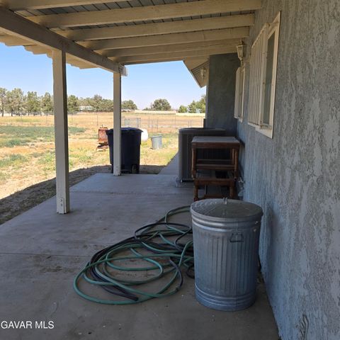 6789 W A, Rosamond, CA 93560