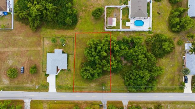 618 JACARANDA PARKWAY E, Cape Coral, FL 33909