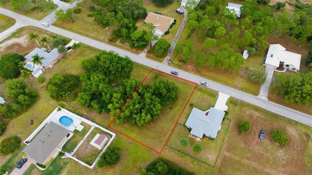 618 JACARANDA PARKWAY E, Cape Coral, FL 33909