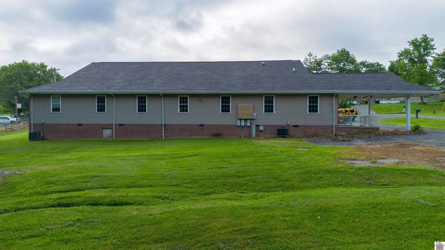 60 Nichols Ave, Marion, KY 42064