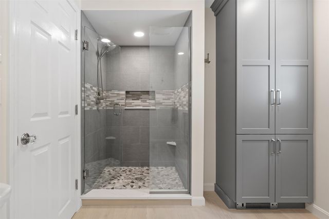 127 Hooksett Road, Auburn, NH 03032