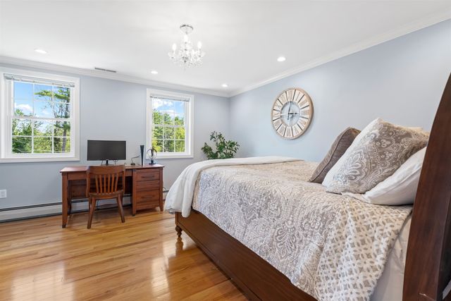 127 Hooksett Road, Auburn, NH 03032