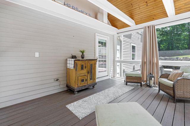 127 Hooksett Road, Auburn, NH 03032