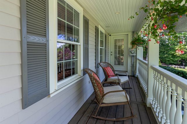 127 Hooksett Road, Auburn, NH 03032