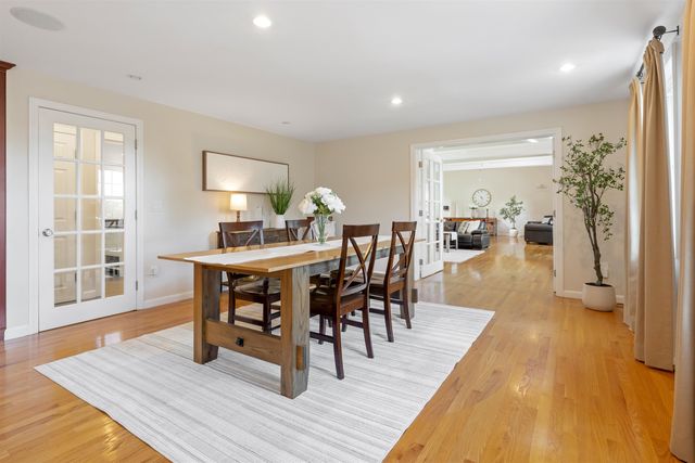 127 Hooksett Road, Auburn, NH 03032