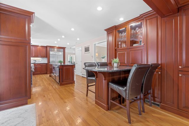 127 Hooksett Road, Auburn, NH 03032