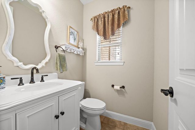 9610 Lochampton Drive, Tomball, TX 77375