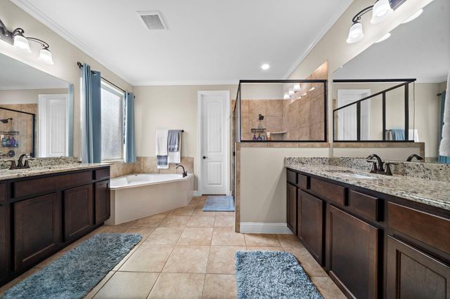 9610 Lochampton Drive, Tomball, TX 77375