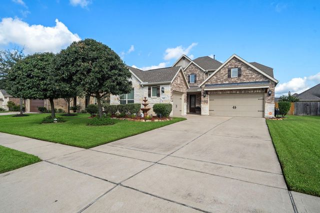 9610 Lochampton Drive, Tomball, TX 77375
