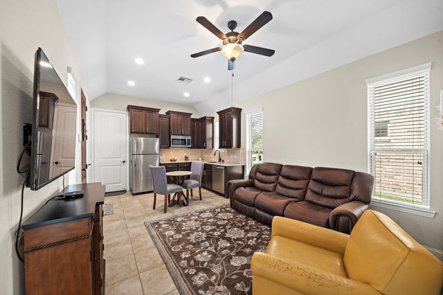 9610 Lochampton Drive, Tomball, TX 77375