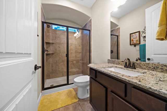 9610 Lochampton Drive, Tomball, TX 77375