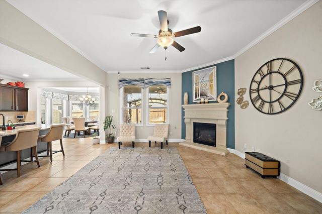 9610 Lochampton Drive, Tomball, TX 77375