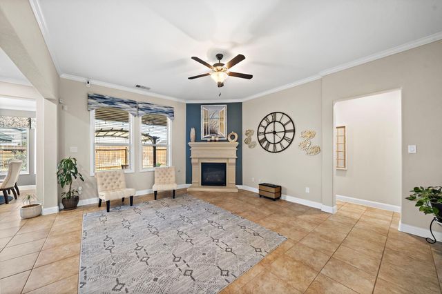 9610 Lochampton Drive, Tomball, TX 77375