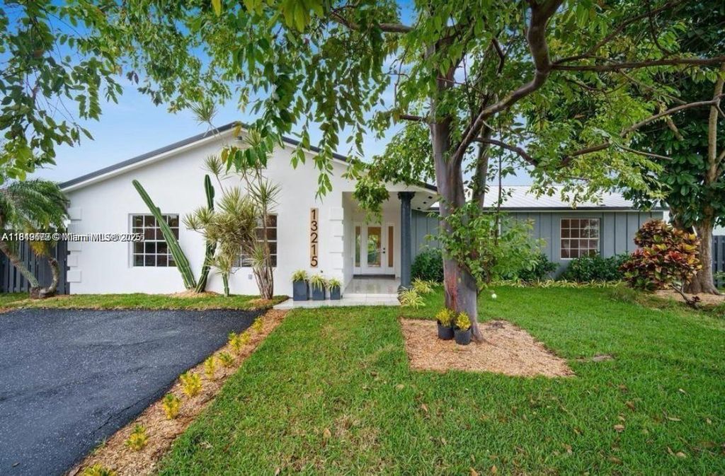13215 SW 265th Ter, Homestead, FL 33032