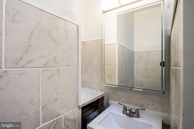 5717 PEMBERTON ST, Philadelphia, PA 19143