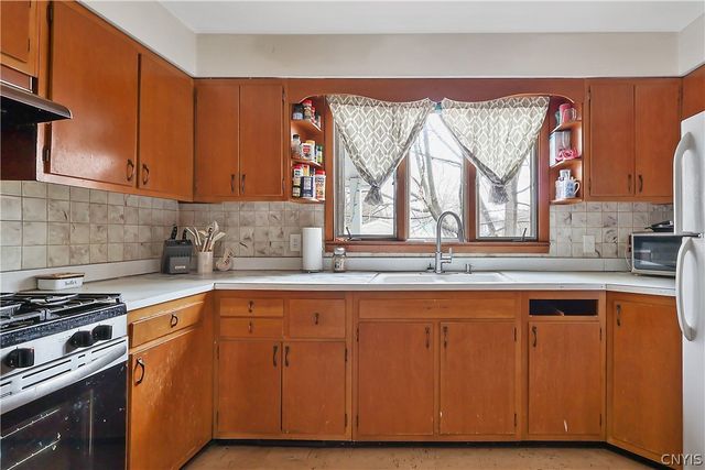 14 Mary Street, Auburn, NY 13021