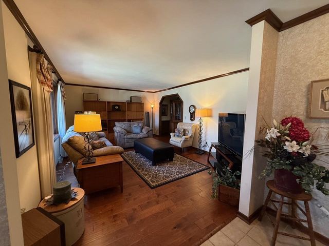 1310 Muirfield Court, Middleton, WI 53562