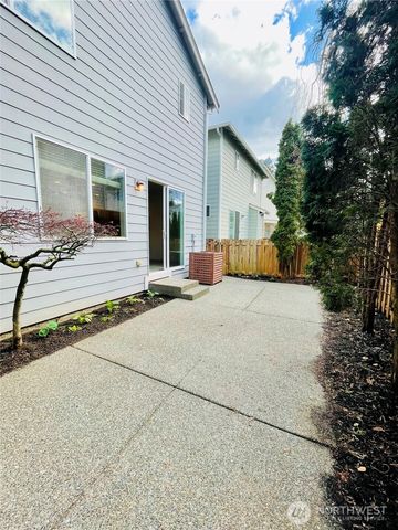 19124 97 Avenue Ct E, Puyallup, WA 98375