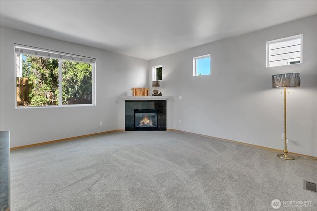 19124 97 Avenue Ct E, Puyallup, WA 98375