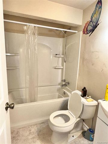 15756 Meyers Road, Detroit, MI 48227