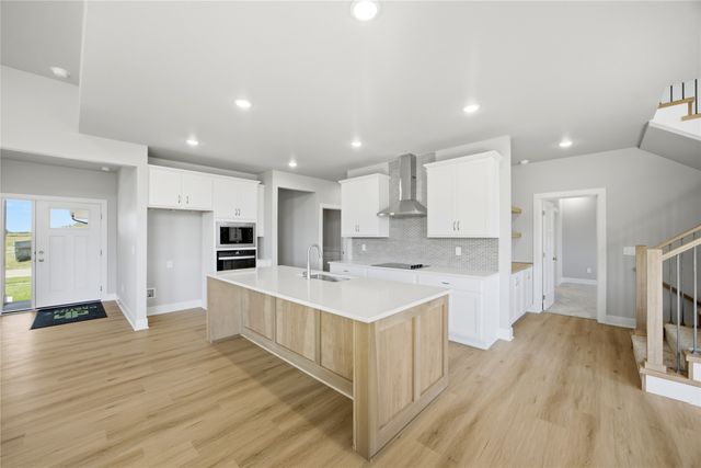 9428 NW 82nd Avenue, Johnston, IA 50131