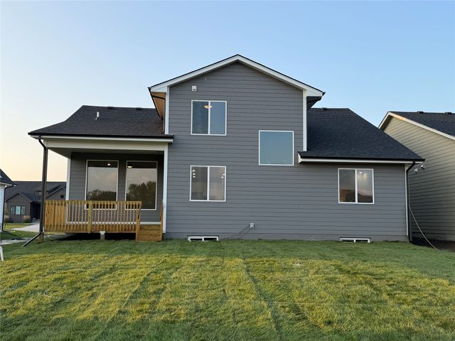 9428 NW 82nd Avenue, Johnston, IA 50131