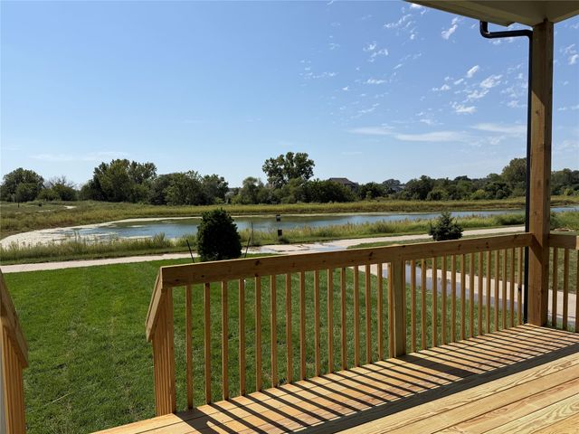 9428 NW 82nd Avenue, Johnston, IA 50131