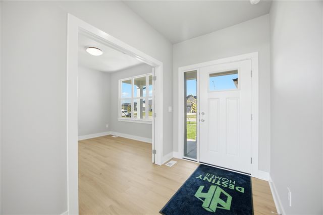 9428 NW 82nd Avenue, Johnston, IA 50131
