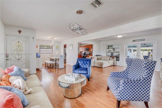 11751 SW 30th St, Miami, FL 33175