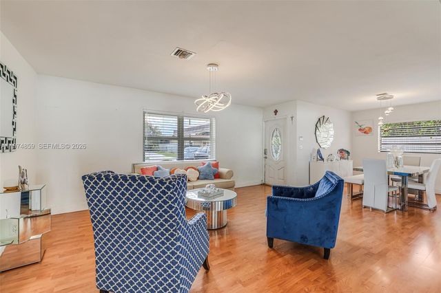 11751 SW 30th St, Miami, FL 33175