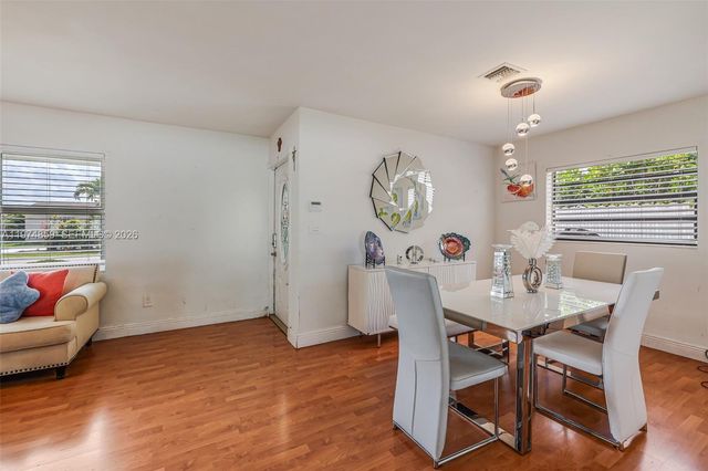 11751 SW 30th St, Miami, FL 33175