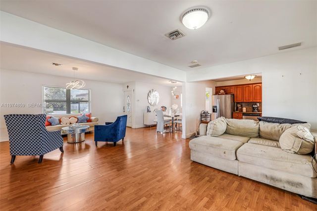 11751 SW 30th St, Miami, FL 33175