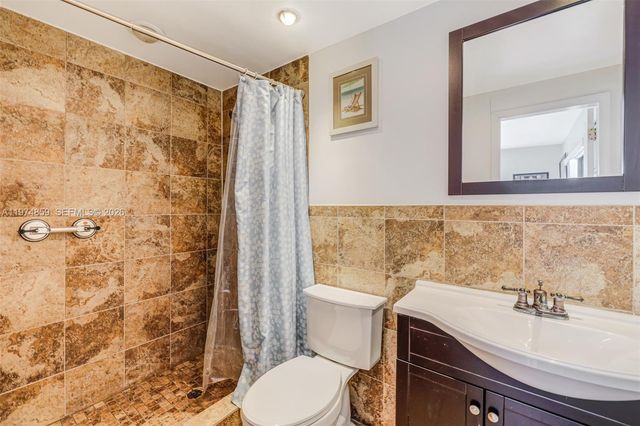 11751 SW 30th St, Miami, FL 33175