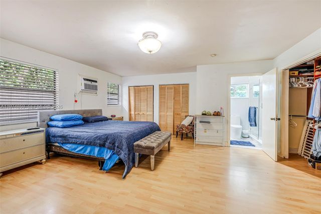 11751 SW 30th St, Miami, FL 33175