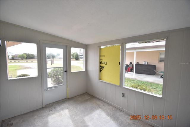 705 2ND AVENUE NW B, Ruskin, FL 33570