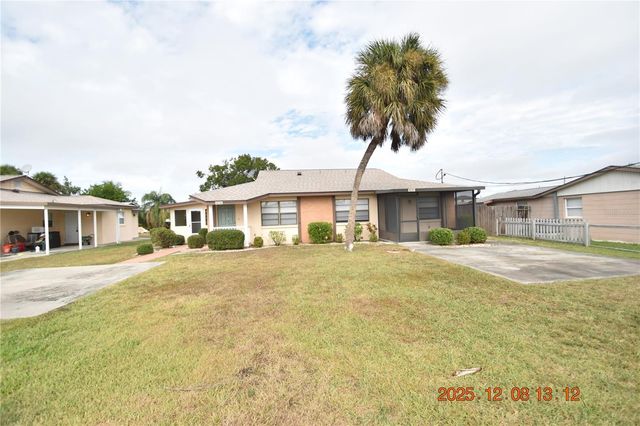 705 2ND AVENUE NW B, Ruskin, FL 33570