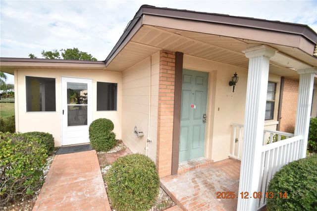 705 2ND AVENUE NW B, Ruskin, FL 33570