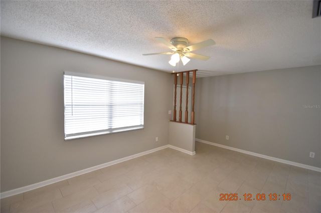 705 2ND AVENUE NW B, Ruskin, FL 33570