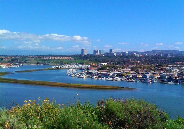 259 Mayflower Drive, Newport Beach, CA 92660