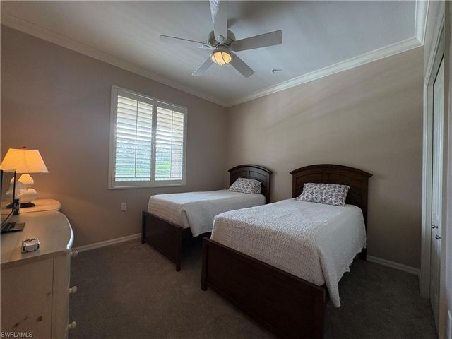 2720 Cypress Trace CIR # 2933, Naples, FL 34119