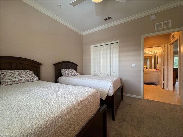 2720 Cypress Trace CIR # 2933, Naples, FL 34119