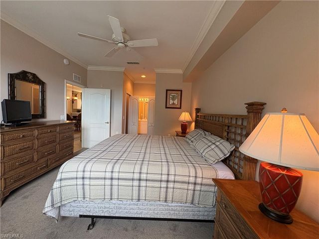 2720 Cypress Trace CIR # 2933, Naples, FL 34119