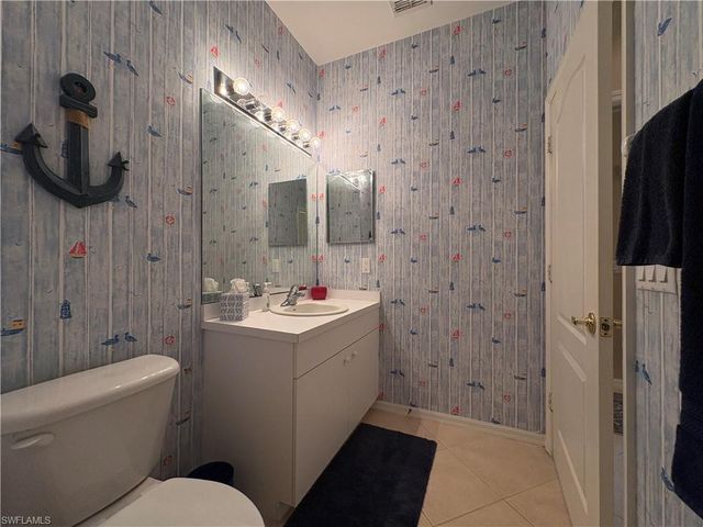 2720 Cypress Trace CIR # 2933, Naples, FL 34119