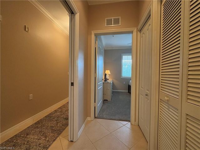 2720 Cypress Trace CIR # 2933, Naples, FL 34119