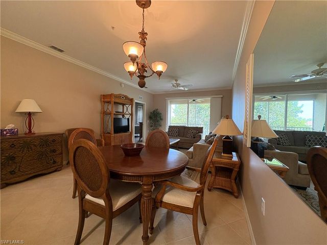2720 Cypress Trace CIR # 2933, Naples, FL 34119
