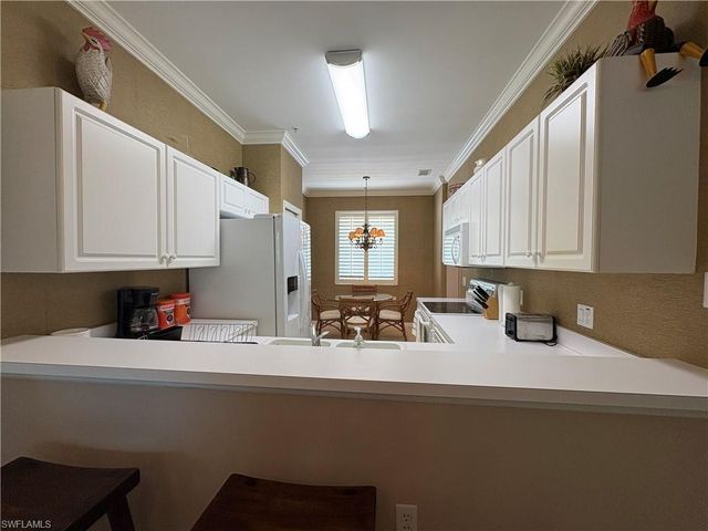 2720 Cypress Trace CIR # 2933, Naples, FL 34119