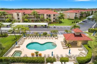 2720 Cypress Trace CIR # 2933, Naples, FL 34119