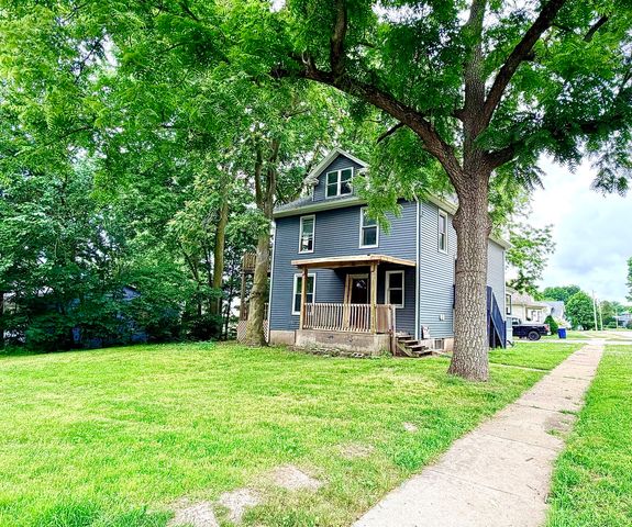 452 21st Street, Bettendorf, IA 52722